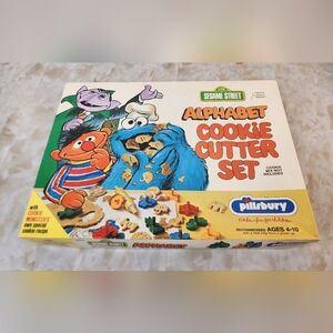 Vintage Sesame Street Cookie Cutter Set